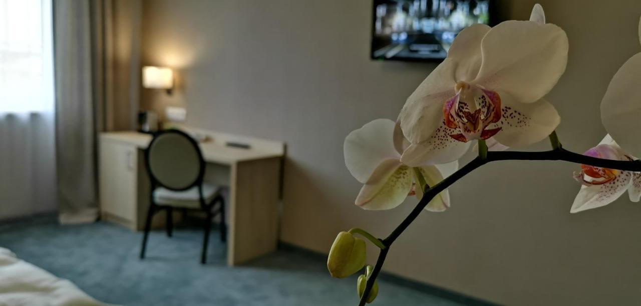 Hotel Sevilla Gold Leczeszyce Εξωτερικό φωτογραφία