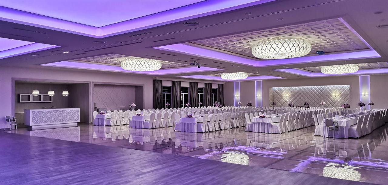 Hotel Sevilla Gold Leczeszyce Εξωτερικό φωτογραφία